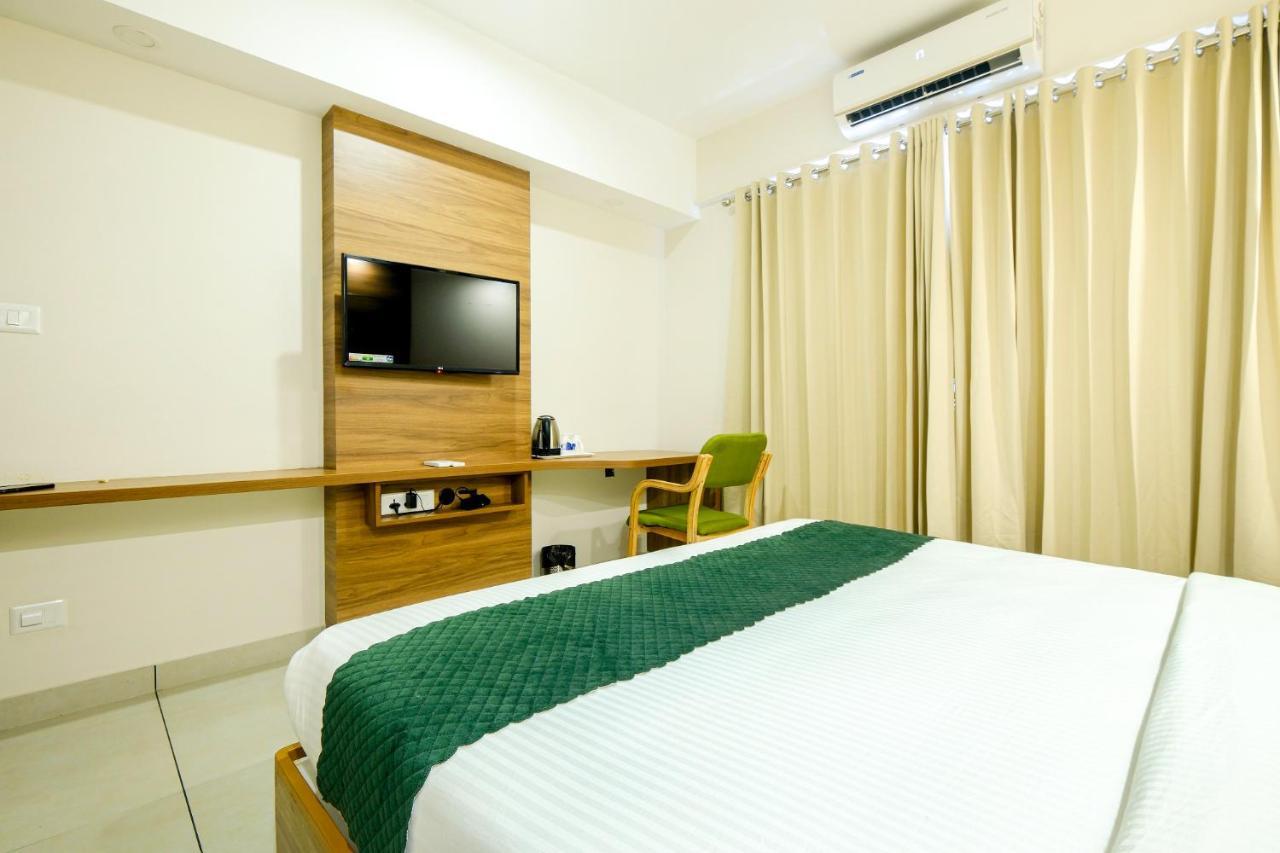 The Heartland Business Hotel, Trivandrum Thiruvananthapuram Exterior photo