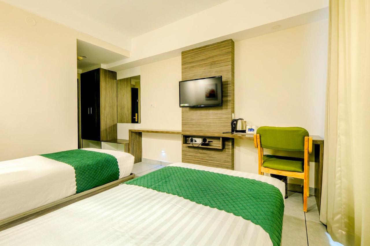 The Heartland Business Hotel, Trivandrum Thiruvananthapuram Exterior photo
